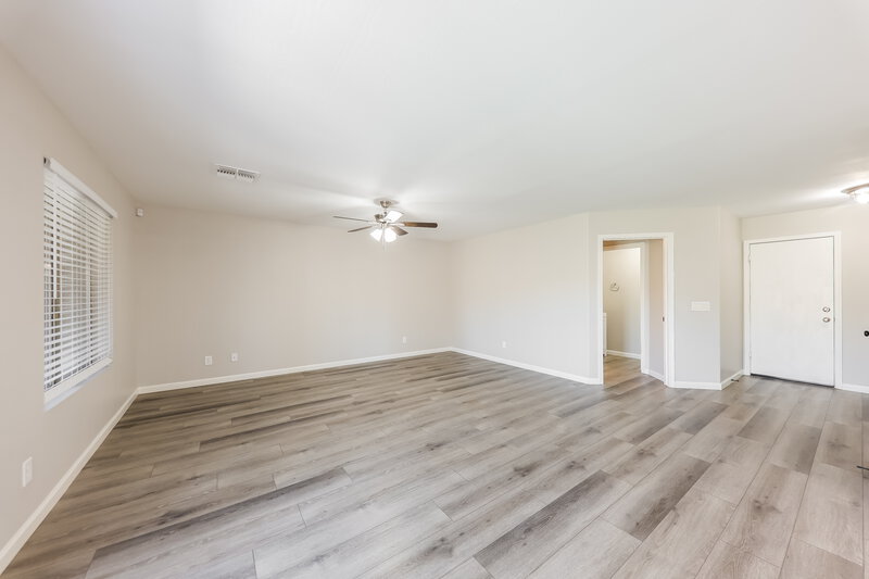 2,245/Mo, 11830 W Avenida del Sol Sun City, AZ 85373 Misc View 3