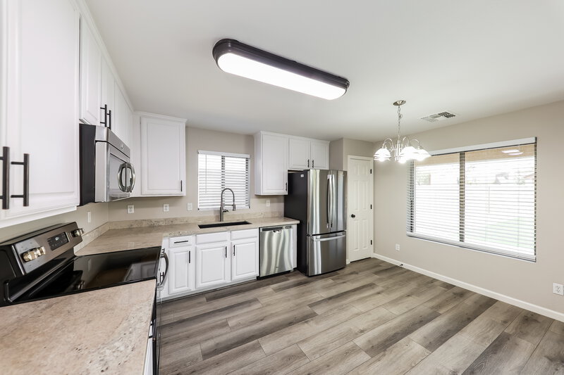 2,245/Mo, 11830 W Avenida del Sol Sun City, AZ 85373 Misc View 4