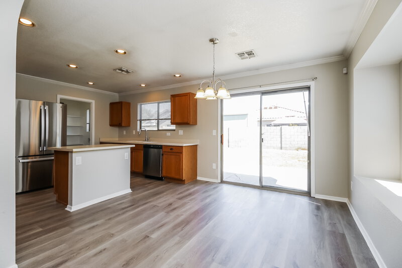 2,120/Mo, 8434 E Natal Cir Mesa, AZ 85209 Dining Room View