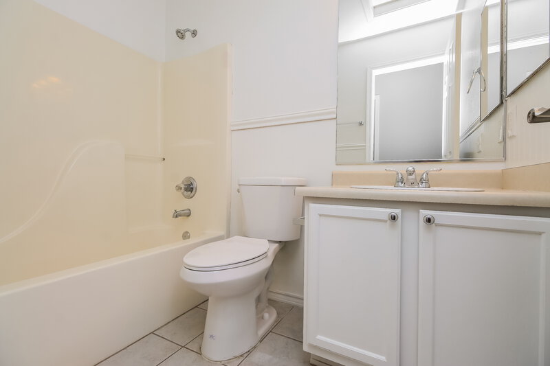 2,120/Mo, 8434 E Natal Cir Mesa, AZ 85209 Bathroom View