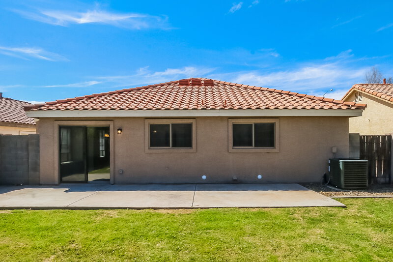 2,120/Mo, 8434 E Natal Cir Mesa, AZ 85209 Rear View 2