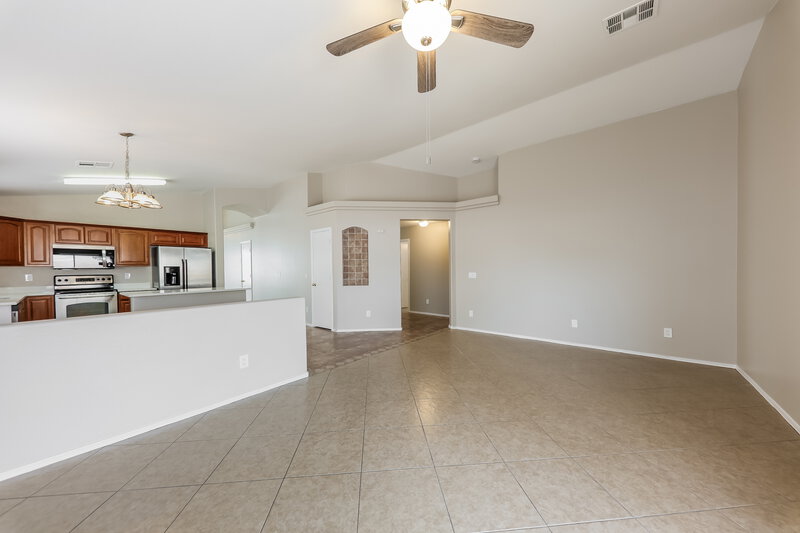 1,895/Mo, 10618 W Pima St Tolleson, AZ 85353 Family Room View 2