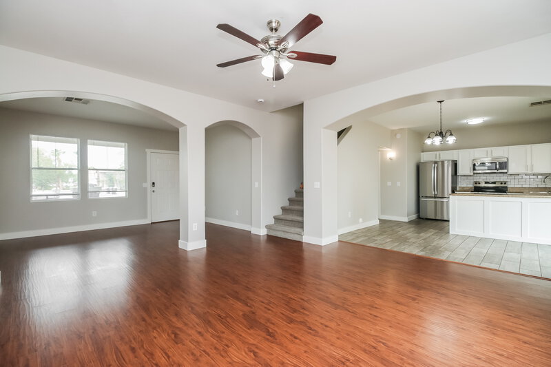 2,175/Mo, 3905 W Irwin Ave Phoenix, AZ 85041 Living Room View 2