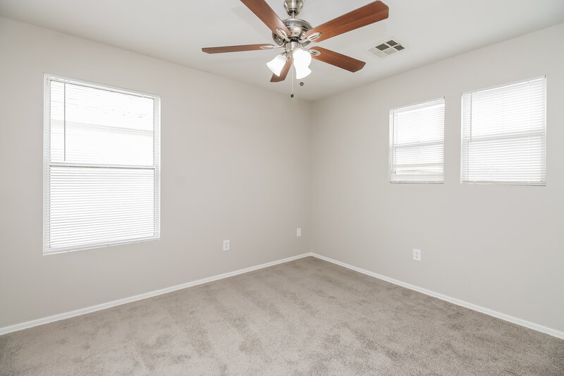 2,175/Mo, 3905 W Irwin Ave Phoenix, AZ 85041 Bedroom View