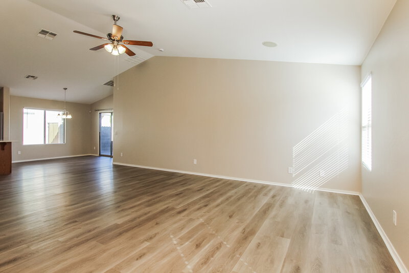 1,775/Mo, 12056 W Caribbean Ln El Mirage, AZ 85335 Living Room View