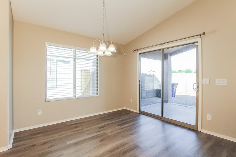 1,775/Mo, 12056 W Caribbean Ln El Mirage, AZ 85335 Dining Room View