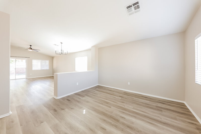 2,060/Mo, 427 N Payton Mesa, AZ 85207 Living Room View