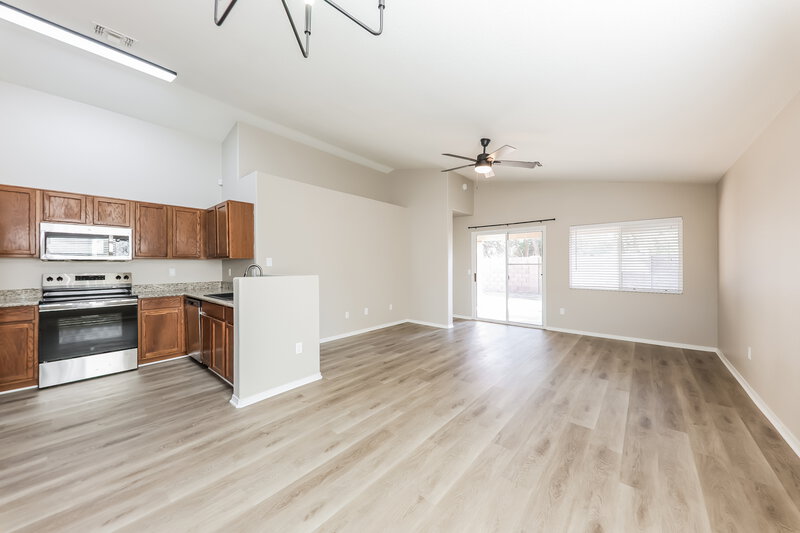 2,060/Mo, 427 N Payton Mesa, AZ 85207 Dining Room View