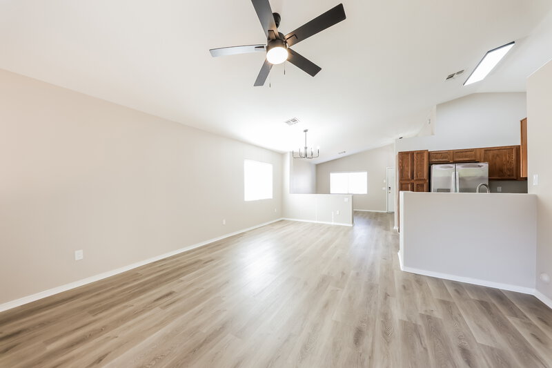 2,060/Mo, 427 N Payton Mesa, AZ 85207 Family Room View