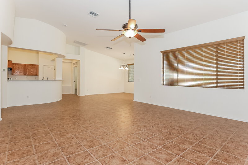 2,185/Mo, 7406 W Superior Ave Phoenix, AZ 85043 Dining Room View