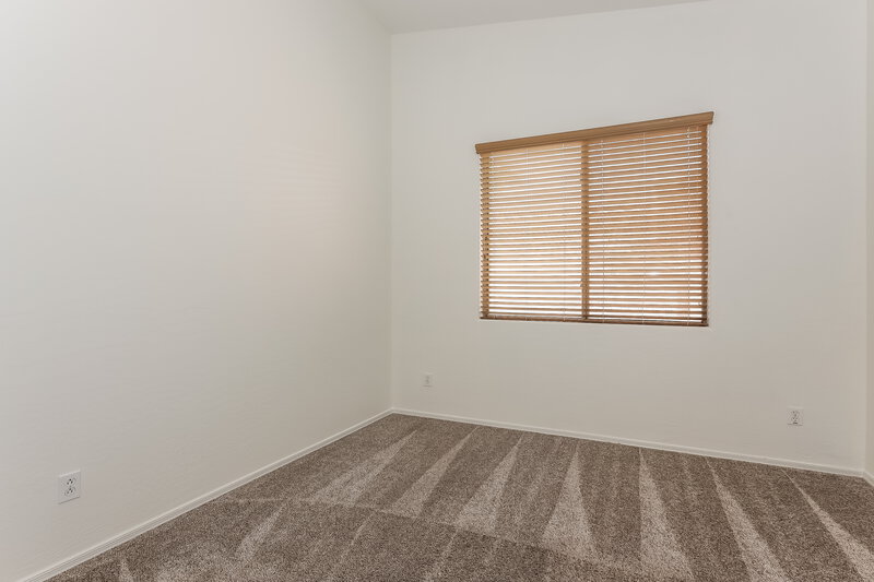 2,185/Mo, 7406 W Superior Ave Phoenix, AZ 85043 Office View