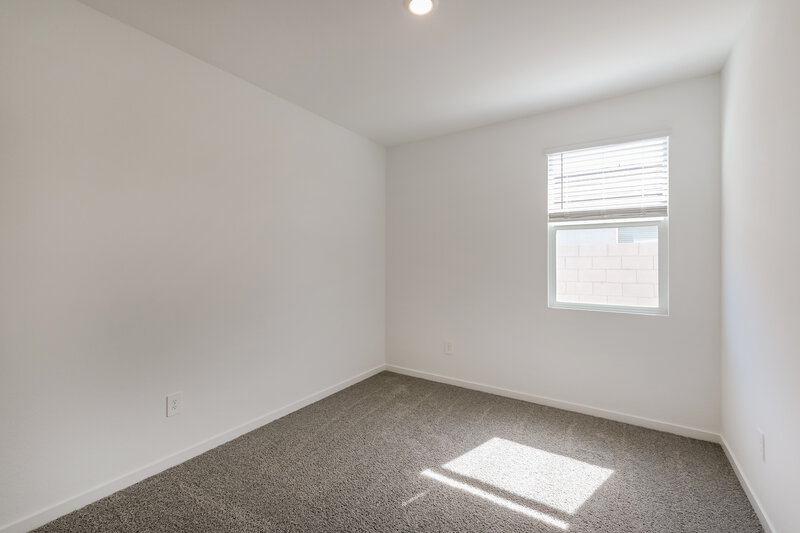 2,250/Mo, 24426 W Grenadine Rd Buckeye, AZ 85326 Bedroom View 3