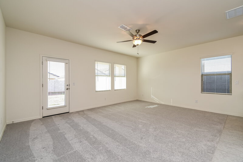 1,720/Mo, 4349 E Kolin Ln San Tan Valley, AZ 85143 Living Room View 2