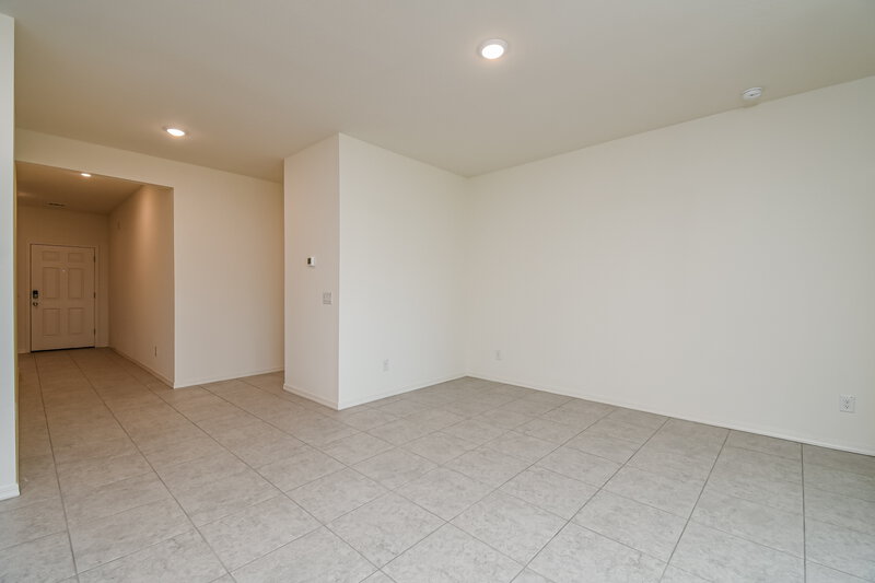 1,720/Mo, 4349 E Kolin Ln San Tan Valley, AZ 85143 Dining Room View 2