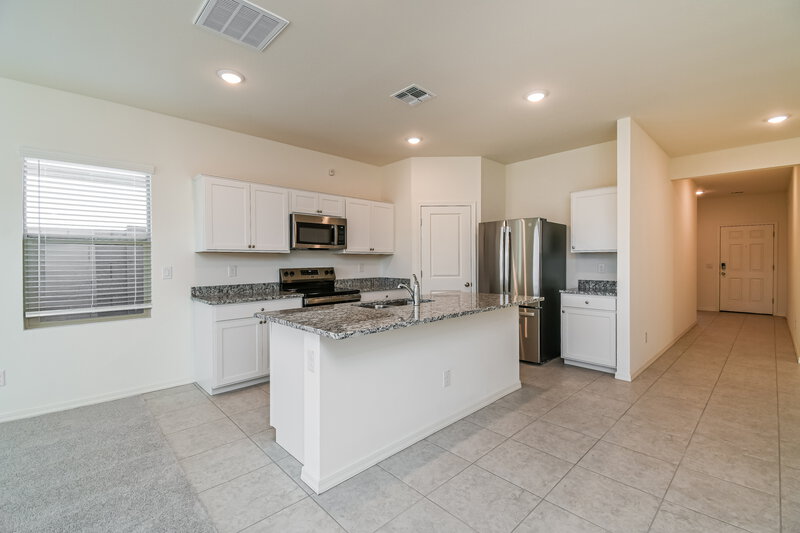 1,720/Mo, 4349 E Kolin Ln San Tan Valley, AZ 85143 Kitchen View 2