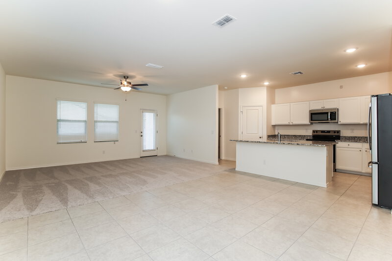 1,945/Mo, 3974 E Terrace Ct San Tan Valley, AZ 85143 Living Room View