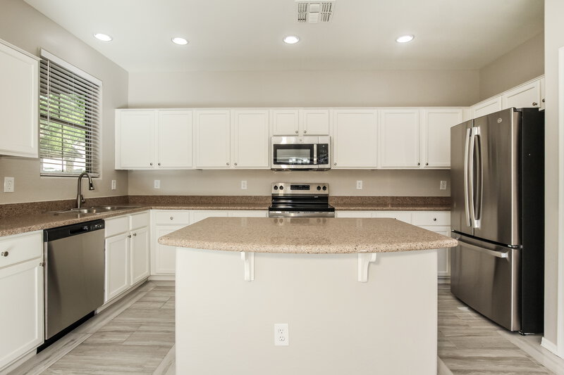 1,875/Mo, 943 E Agua Fria Ln Avondale, AZ 85323 Kitchen View