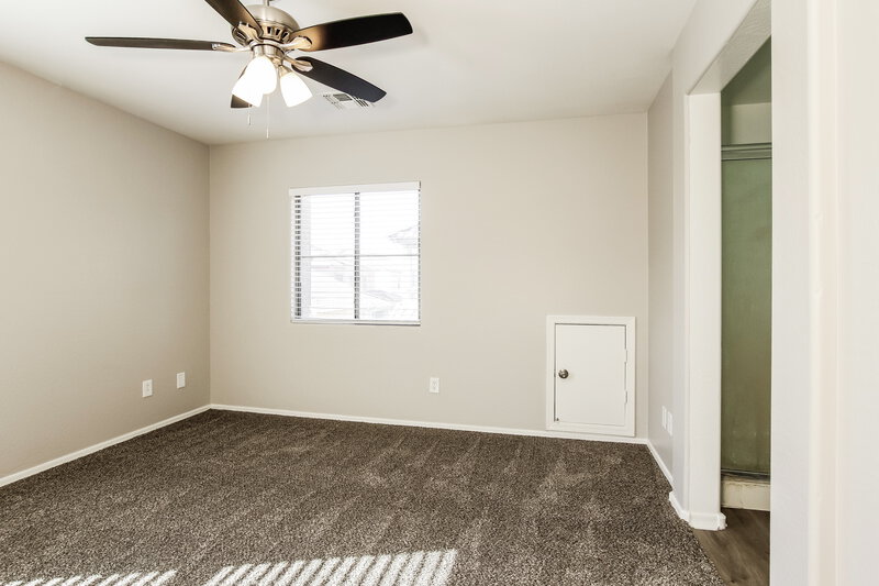 1,875/Mo, 943 E Agua Fria Ln Avondale, AZ 85323 Main Bedroom View