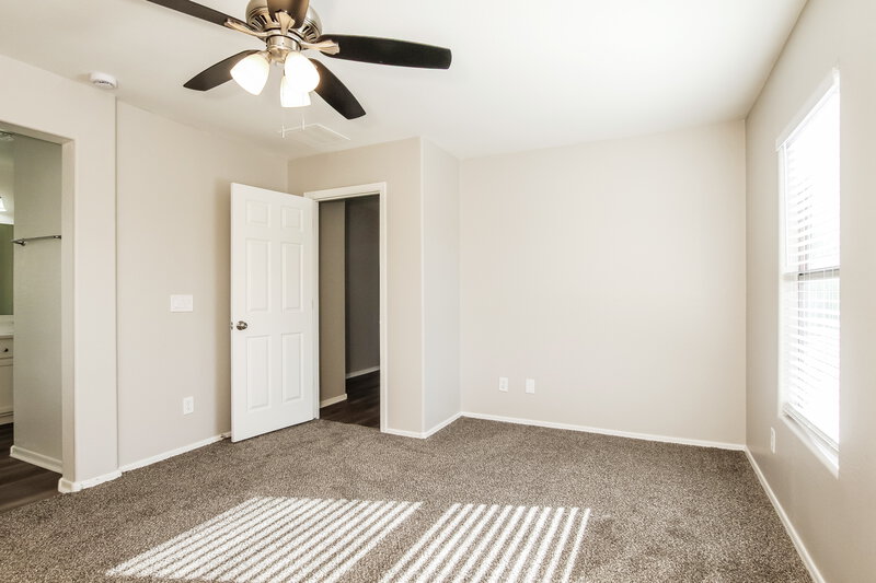 1,875/Mo, 943 E Agua Fria Ln Avondale, AZ 85323 Main Bedroom View 2