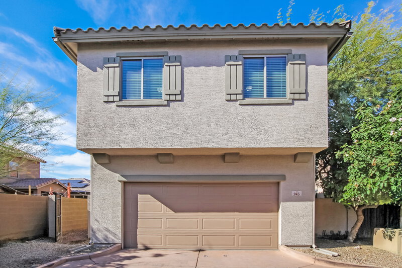 1,875/Mo, 943 E Agua Fria Ln Avondale, AZ 85323 Garage View