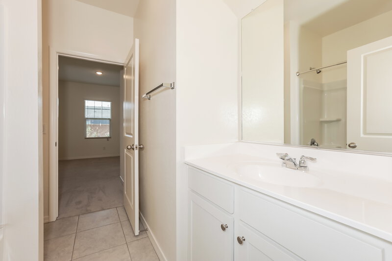 1,905/Mo, 32485 N Newby Dr San Tan Valley, AZ 85143 Bathroom View