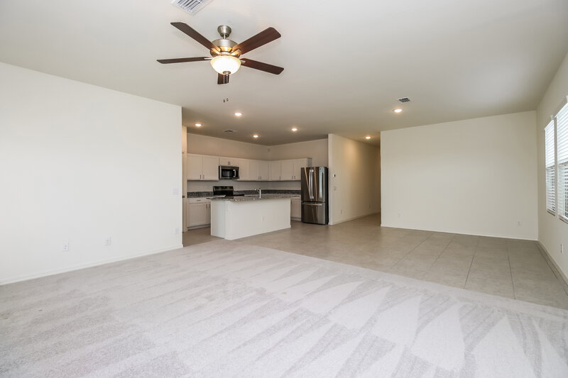 2,135/Mo, 32545 N Newby Dr San Tan Valley, AZ 85143 Living Room View 2