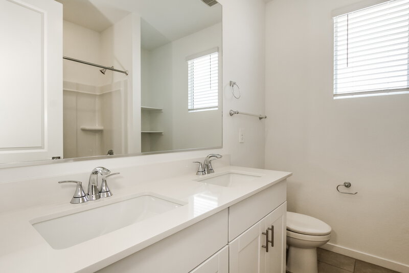 2,300/Mo, 24404 W Grove St Buckeye, AZ 85326 Bathroom View
