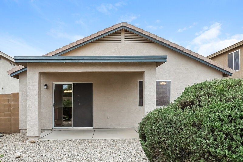 1,665/Mo, 31724 N Cheyenne Dr San Tan Valley, AZ 85143 Rear View