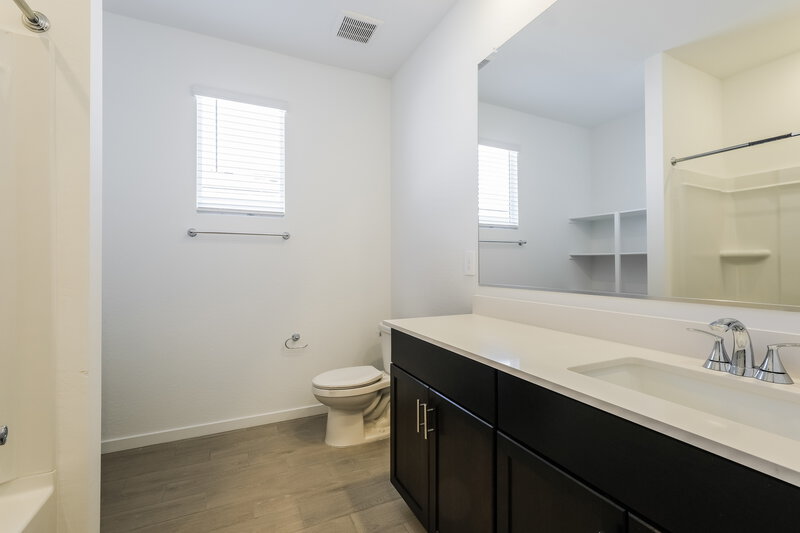 2,350/Mo, 24453 W Grove St Buckeye, AZ 85326 Bathroom View 2
