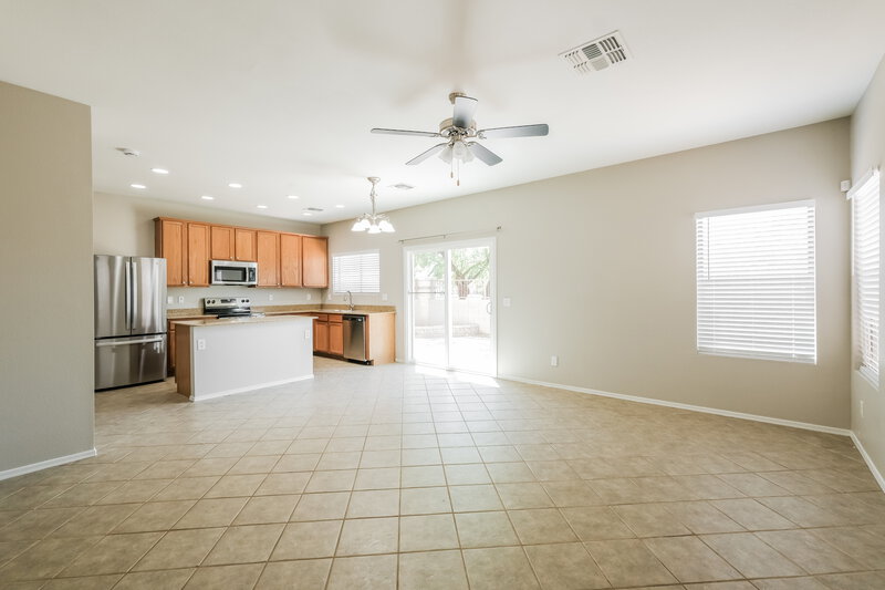 1,960/Mo, 8183 W Carol Ave Peoria, AZ 85345 Living Room View