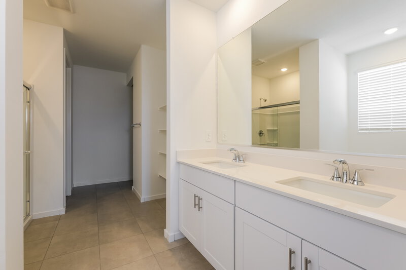 2,295/Mo, 24477 W Grove St Buckeye, AZ 85326 Main Bathroom View