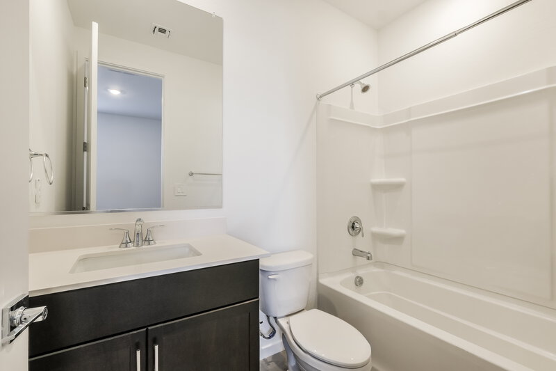 2,155/Mo, 5324 S 245th Ave Buckeye, AZ 85326 Bathroom View 2