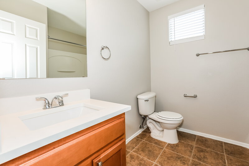 1,870/Mo, 30559 N Nightingale Rd San Tan Valley, AZ 85143 Bathroom View