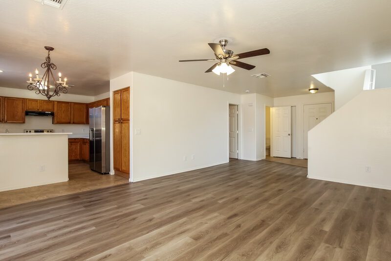 2,120/Mo, 11239 W Campbell Ave Phoenix, AZ 85037 Living Room View 3