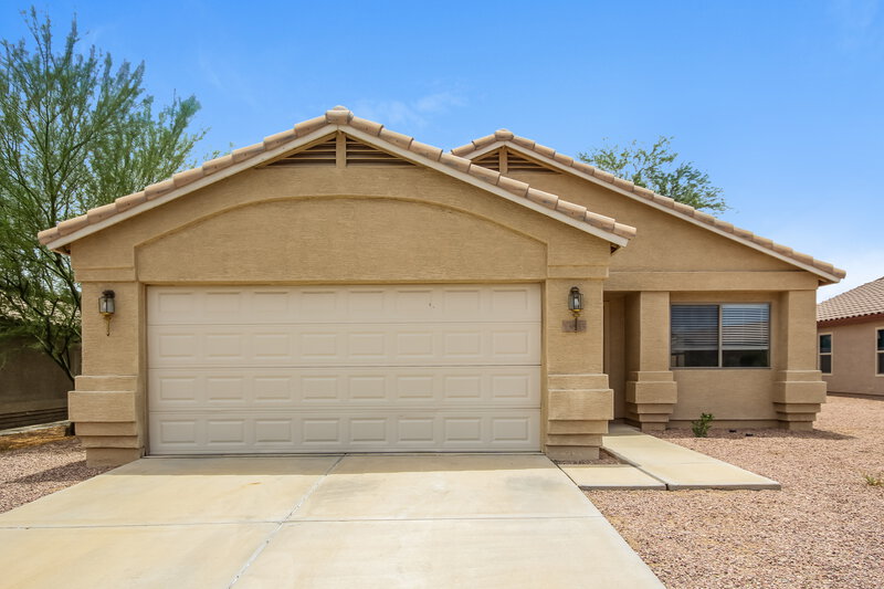 1,950/Mo, 13833 W Bola Dr Surprise, AZ 85374 External View