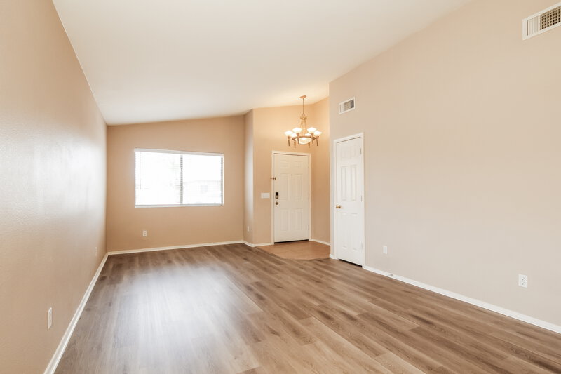 1,950/Mo, 13833 W Bola Dr Surprise, AZ 85374 Living Room View 3