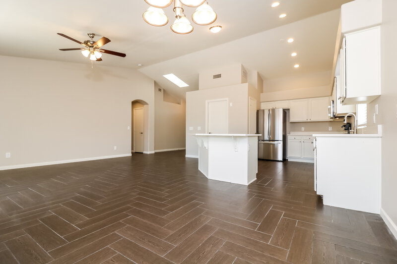 1,840/Mo, 13197 W Ocotillo Ln Surprise, AZ 85374 Dining Room View