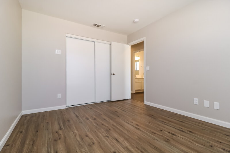 1,840/Mo, 13197 W Ocotillo Ln Surprise, AZ 85374 Bedroom View