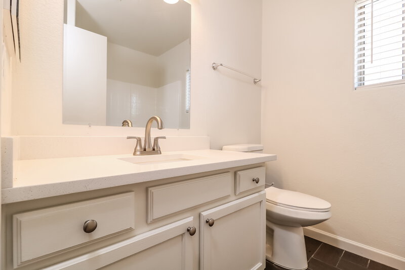 1,840/Mo, 13197 W Ocotillo Ln Surprise, AZ 85374 Bathroom View