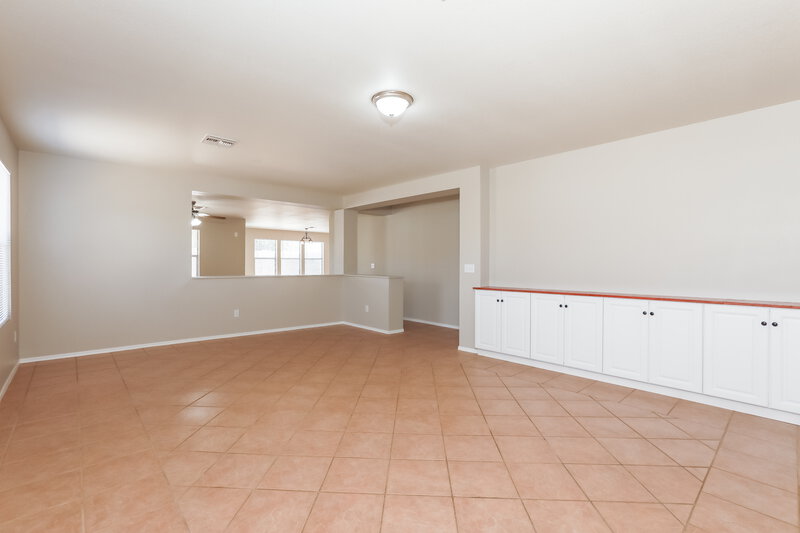2,180/Mo, 11225 E Quicksilver Ave Mesa, AZ 85212 Living Room View