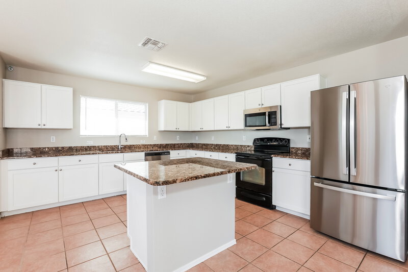 2,180/Mo, 11225 E Quicksilver Ave Mesa, AZ 85212 Kitchen View