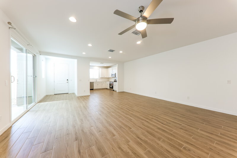 2,235/Mo, 24627 N 164th Dr Surprise, AZ 85387 Living Room View 3