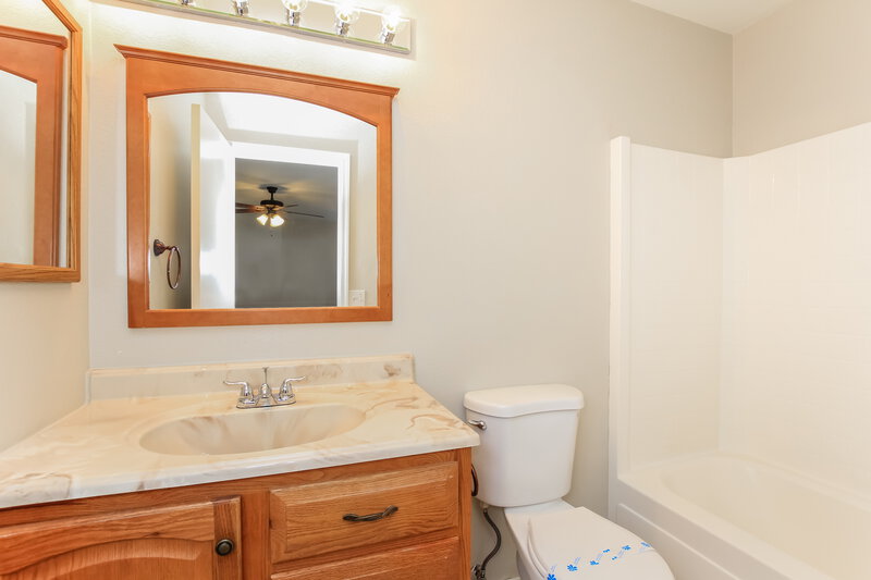 2,525/Mo, 10522 W Via del Sol Peoria, AZ 85383 Master Bathroom View