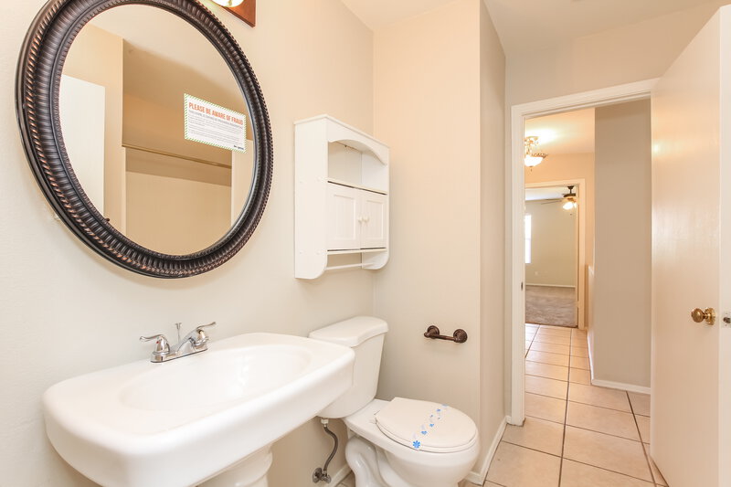 2,525/Mo, 10522 W Via del Sol Peoria, AZ 85383 Bathroom View