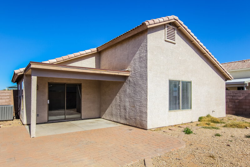 2,050/Mo, 3319 W Louise Dr Phoenix, AZ 85027 Rear View 2