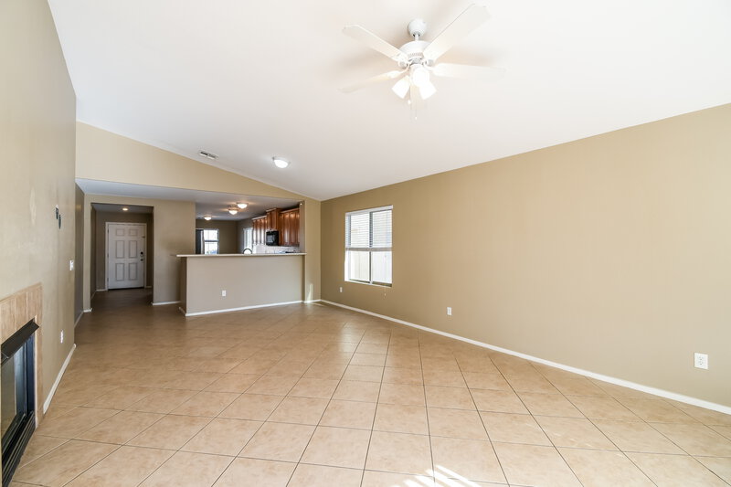 1,935/Mo, 1835 W Desert Canyon Dr Queen Creek, AZ 85142 Living Room View 2