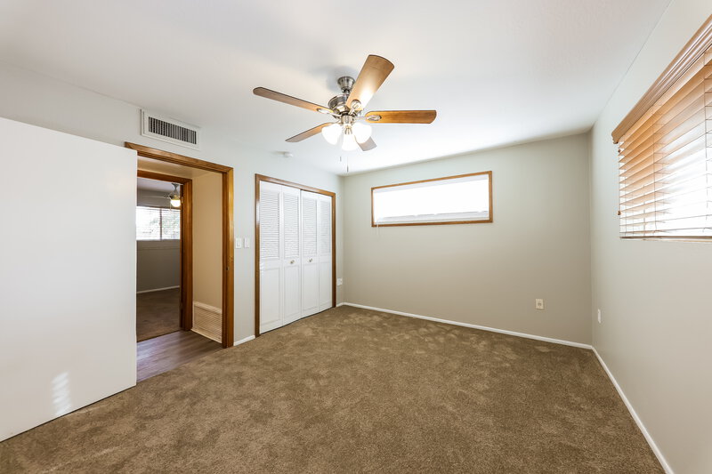 2,285/Mo, 3723 E Edna Ave Phoenix, AZ 85032 Main Bedroom View
