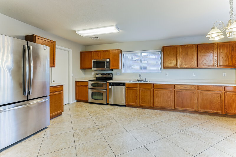 2,065/Mo, 2293 E Peach Tree Dr Chandler, AZ 85249 Kitchen View