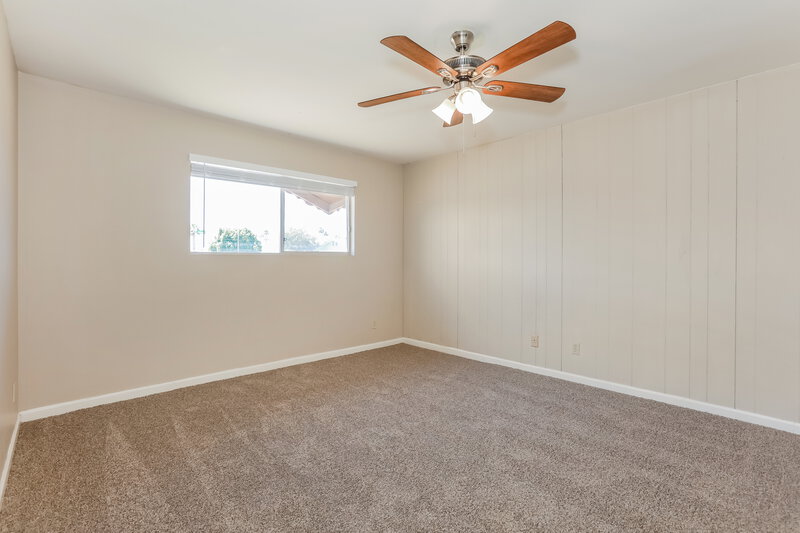 2,325/Mo, 1544 E Clover Mesa, AZ 85203 Main Bedroom View