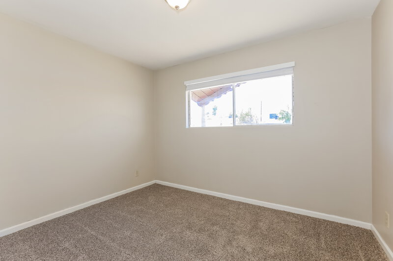 2,325/Mo, 1544 E Clover Mesa, AZ 85203 Bedroom View 2